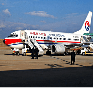 西昌青山机场空运航空快运业稳步发展的原因是什么？